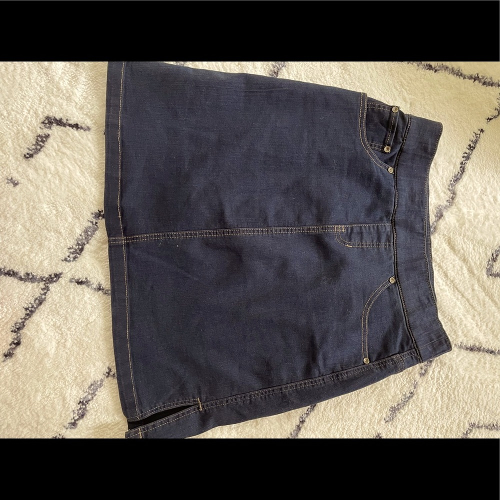 JAG Stretch denim skirt. Size 6. Worn one time